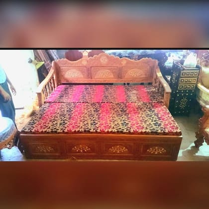Carved Diwan Sofa-cum-Bed